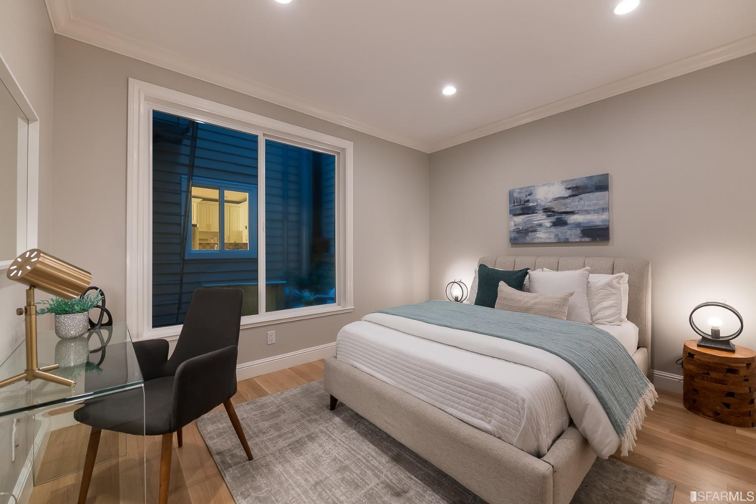 4005 Mission Street Unit: 1