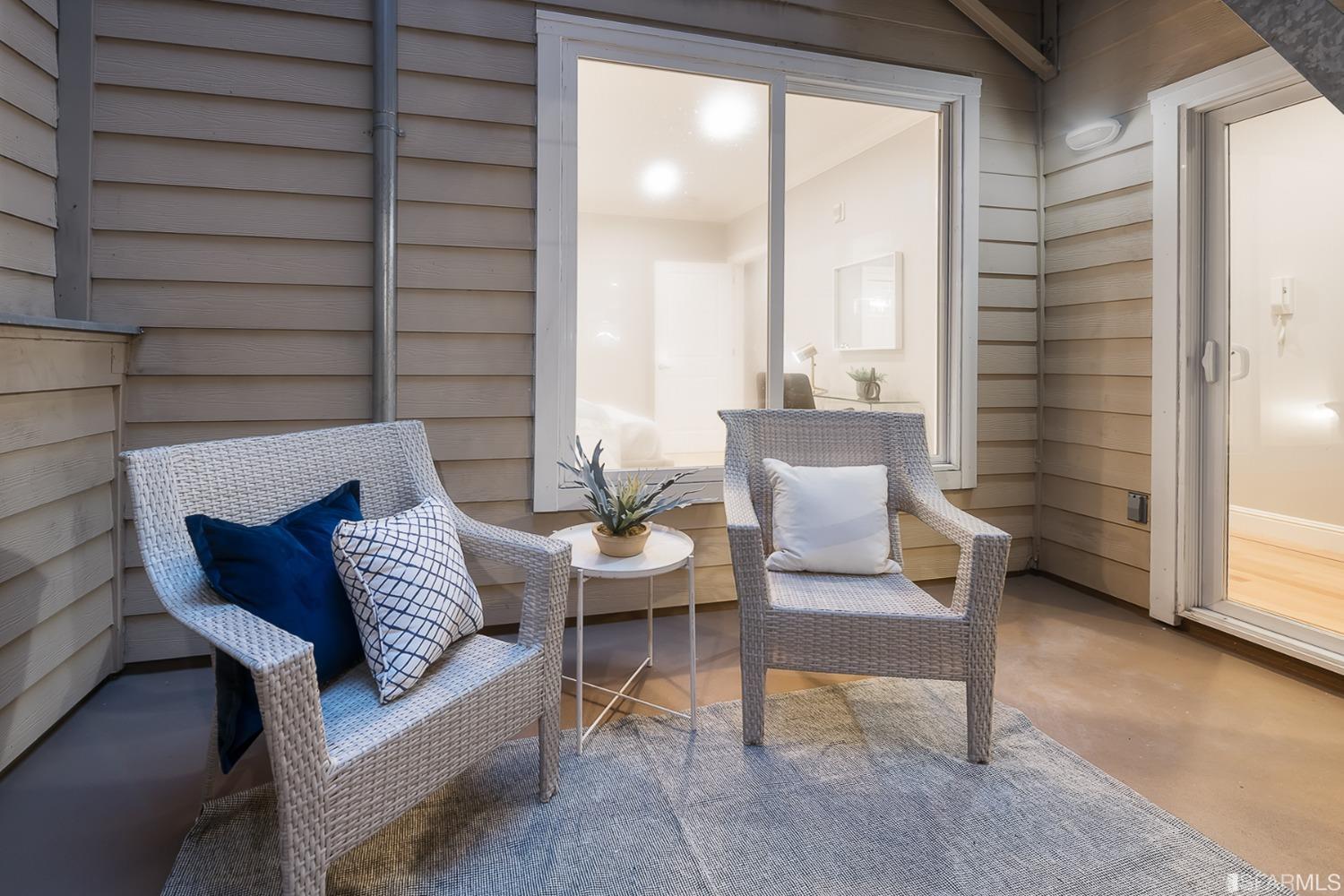 4005 Mission Street Unit: 1