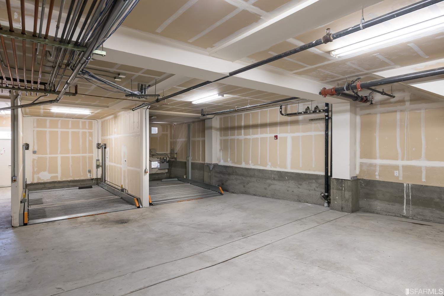 4005 Mission Street Unit: 1