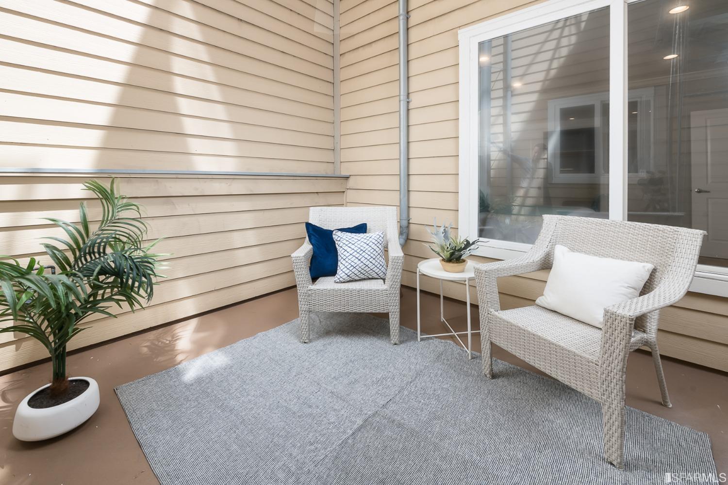 4005 Mission Street Unit: 1