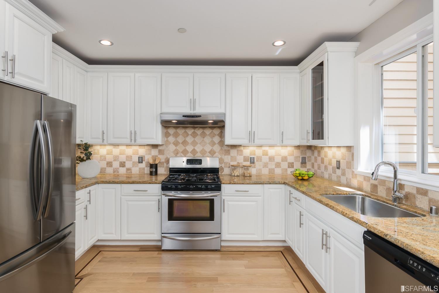 4005 Mission Street Unit: 1