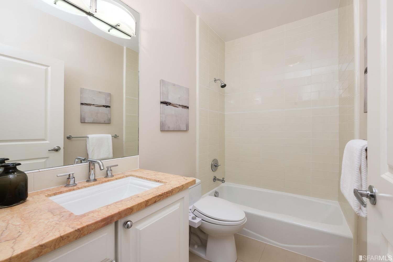 4005 Mission Street Unit: 1