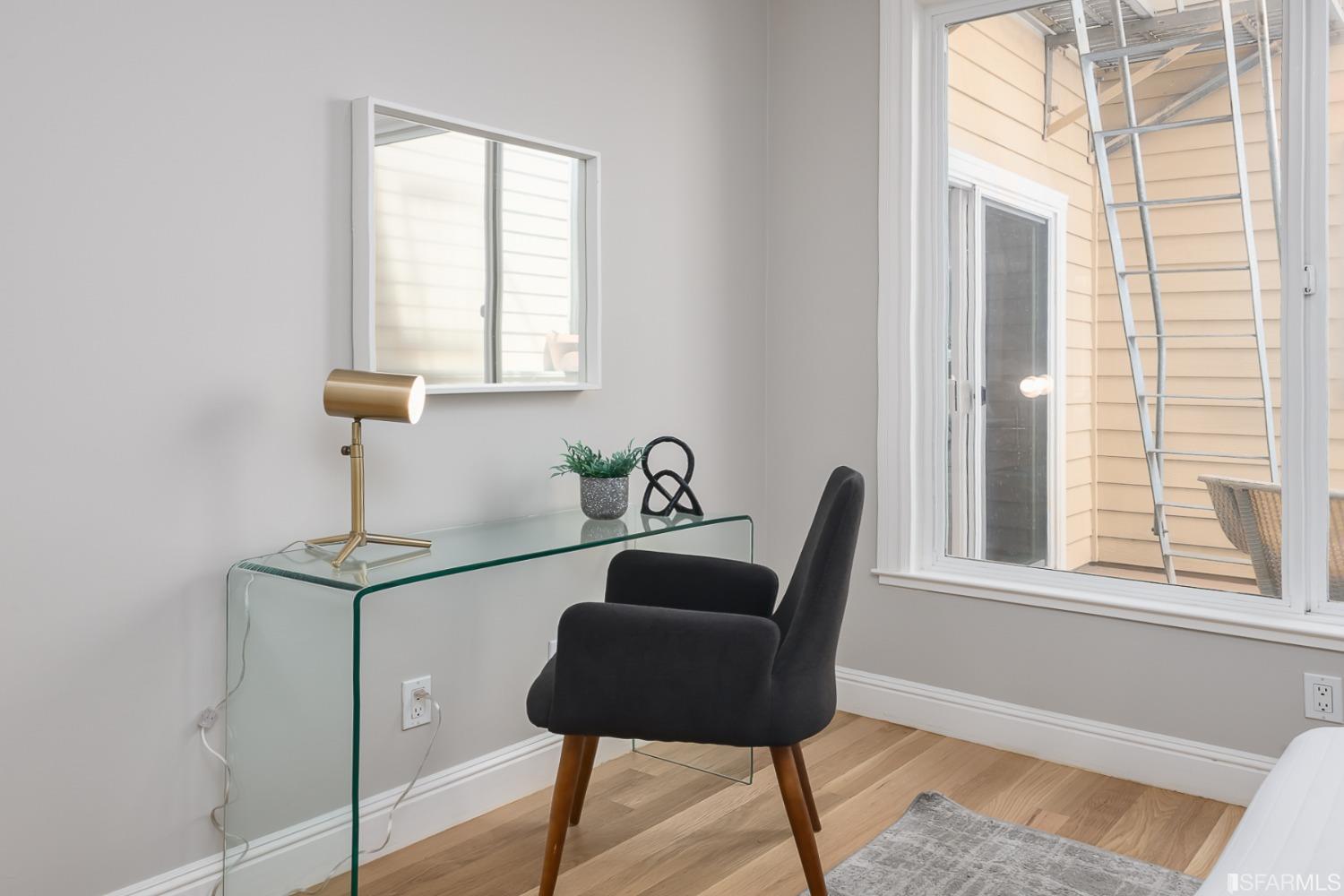 4005 Mission Street Unit: 1