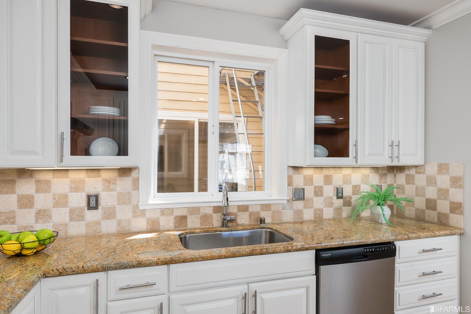 4005 Mission Street Unit: 1