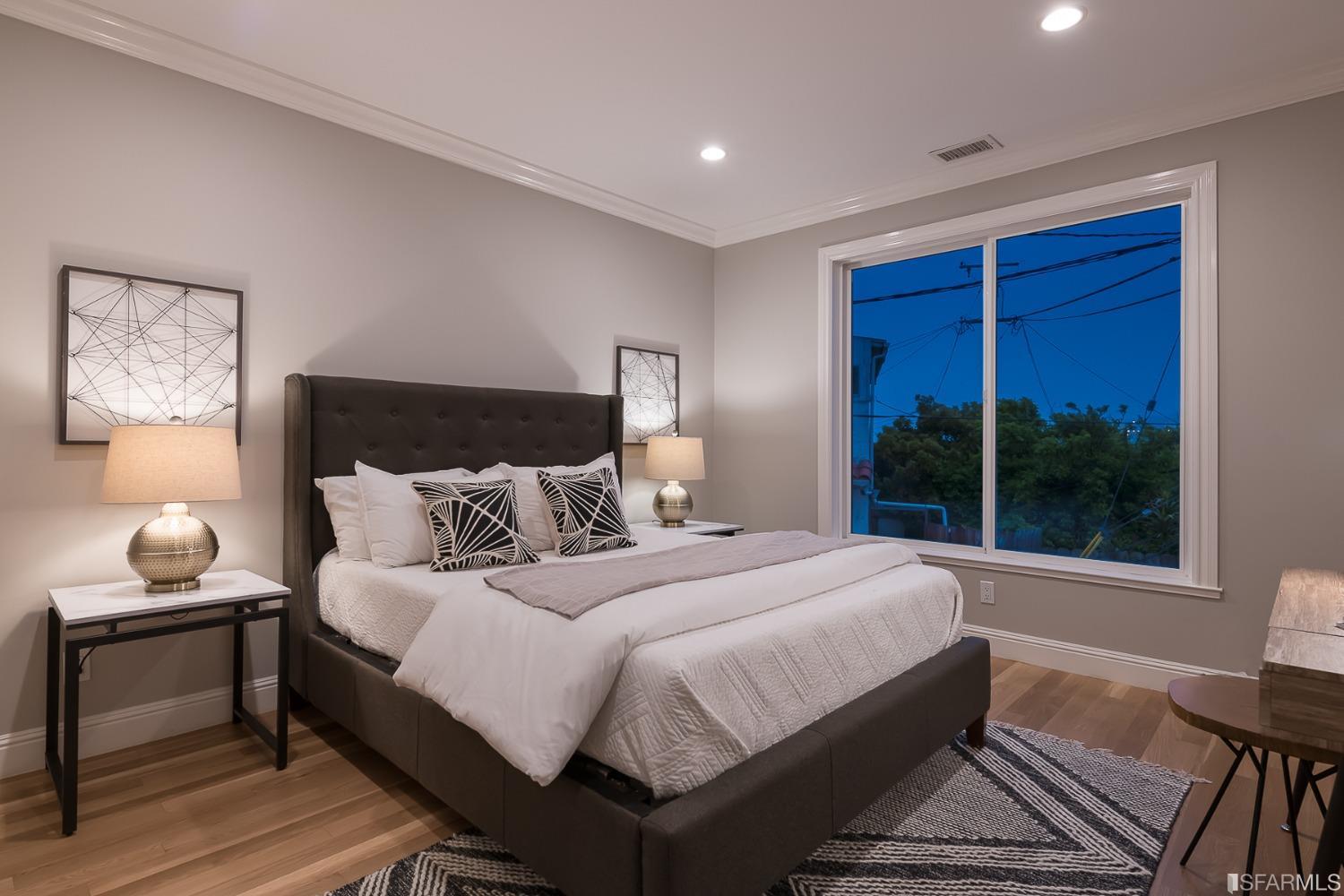 4005 Mission Street Unit: 1