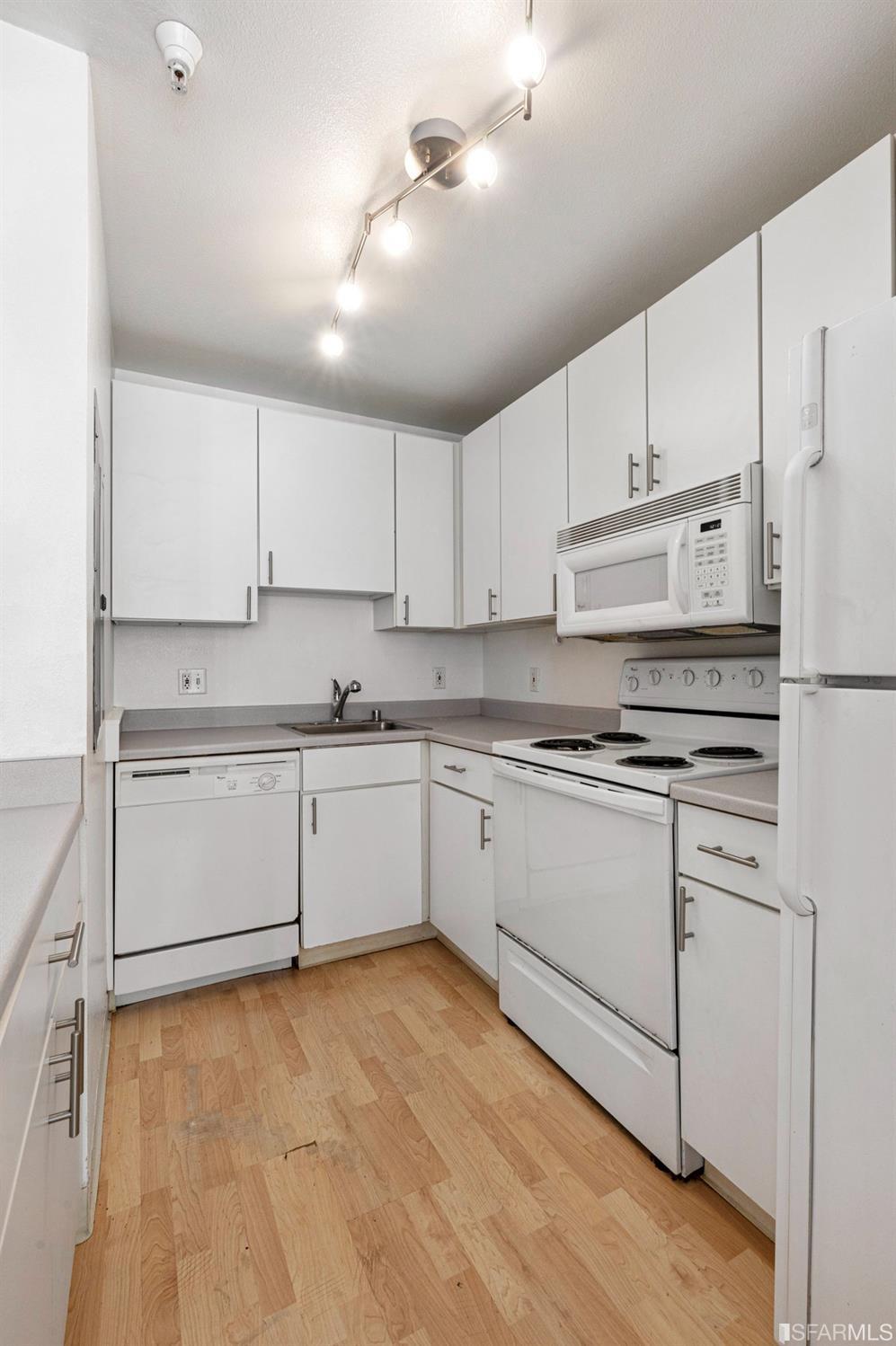 1235 Mcallister Street Unit: 112