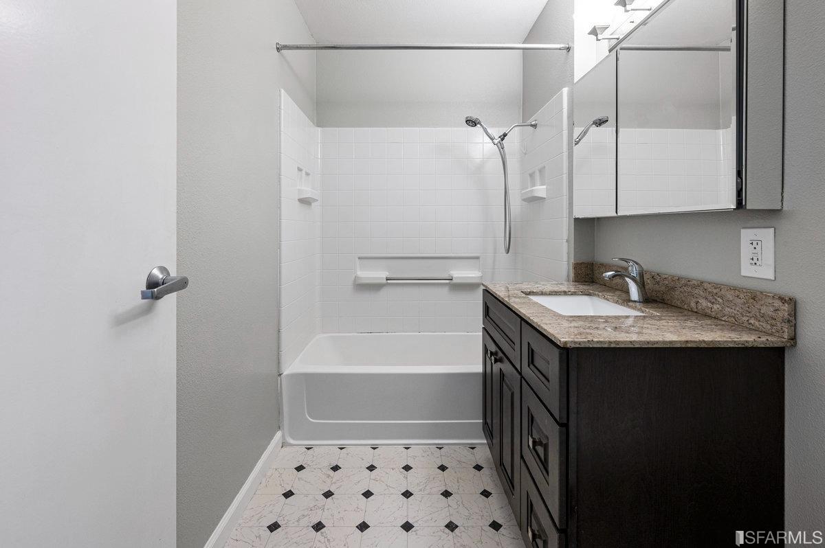 1235 Mcallister Street Unit: 112