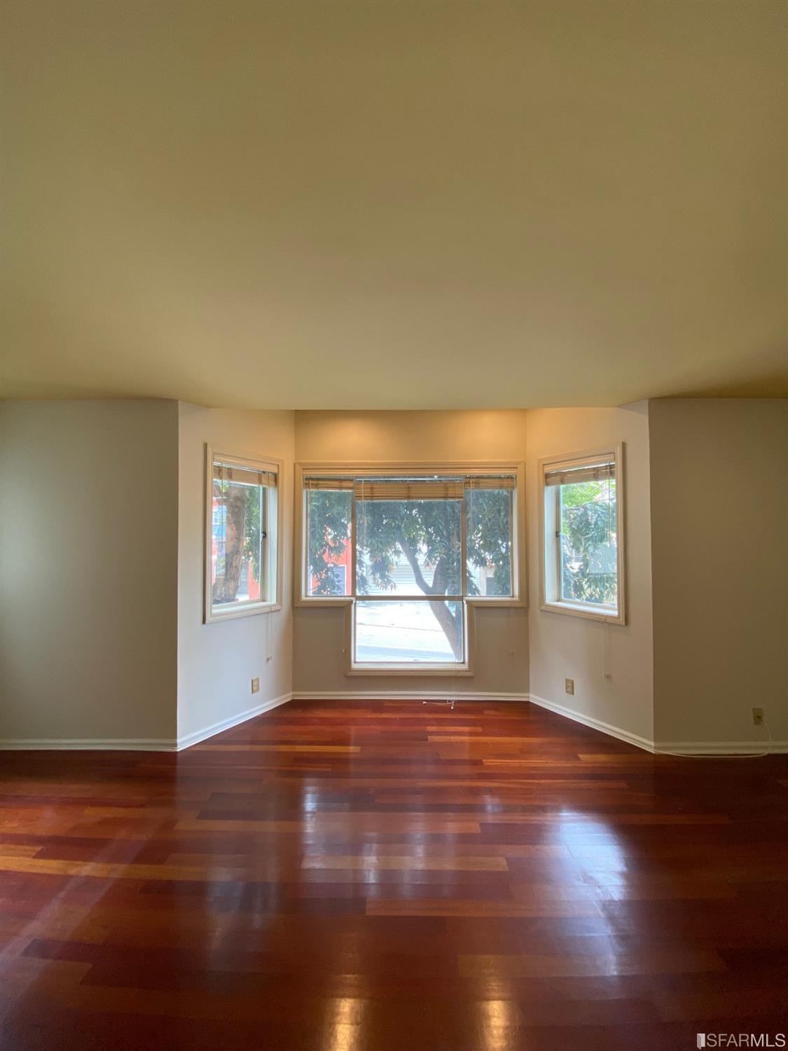 757 North Point Street Unit: 1