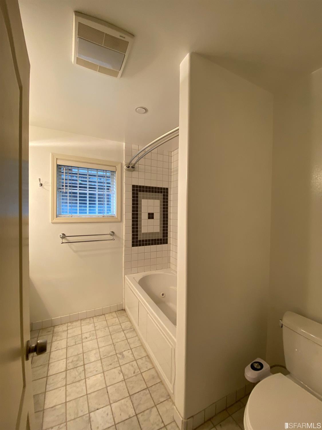 757 North Point Street Unit: 1