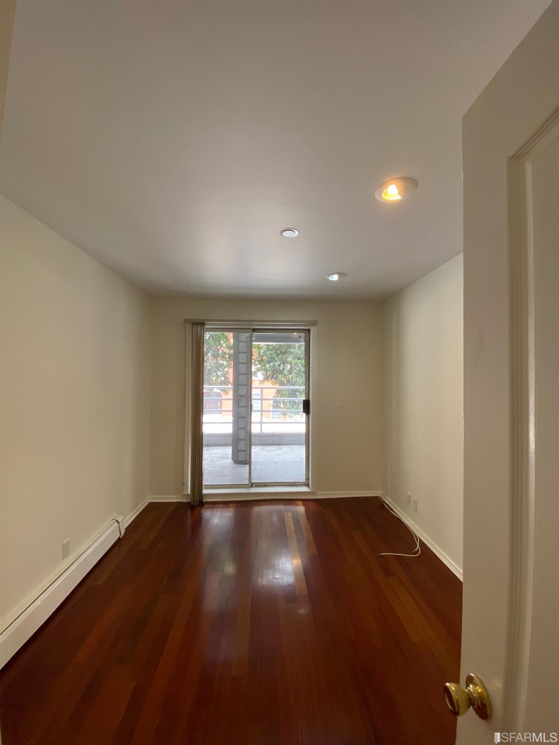 757 North Point Street Unit: 1