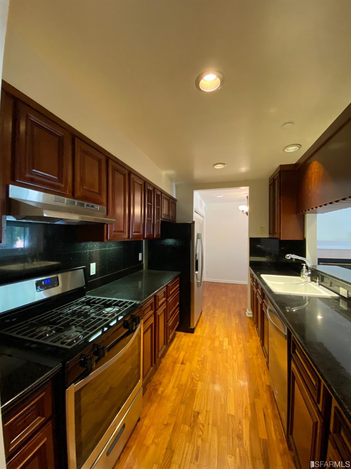 757 North Point Street Unit: 1