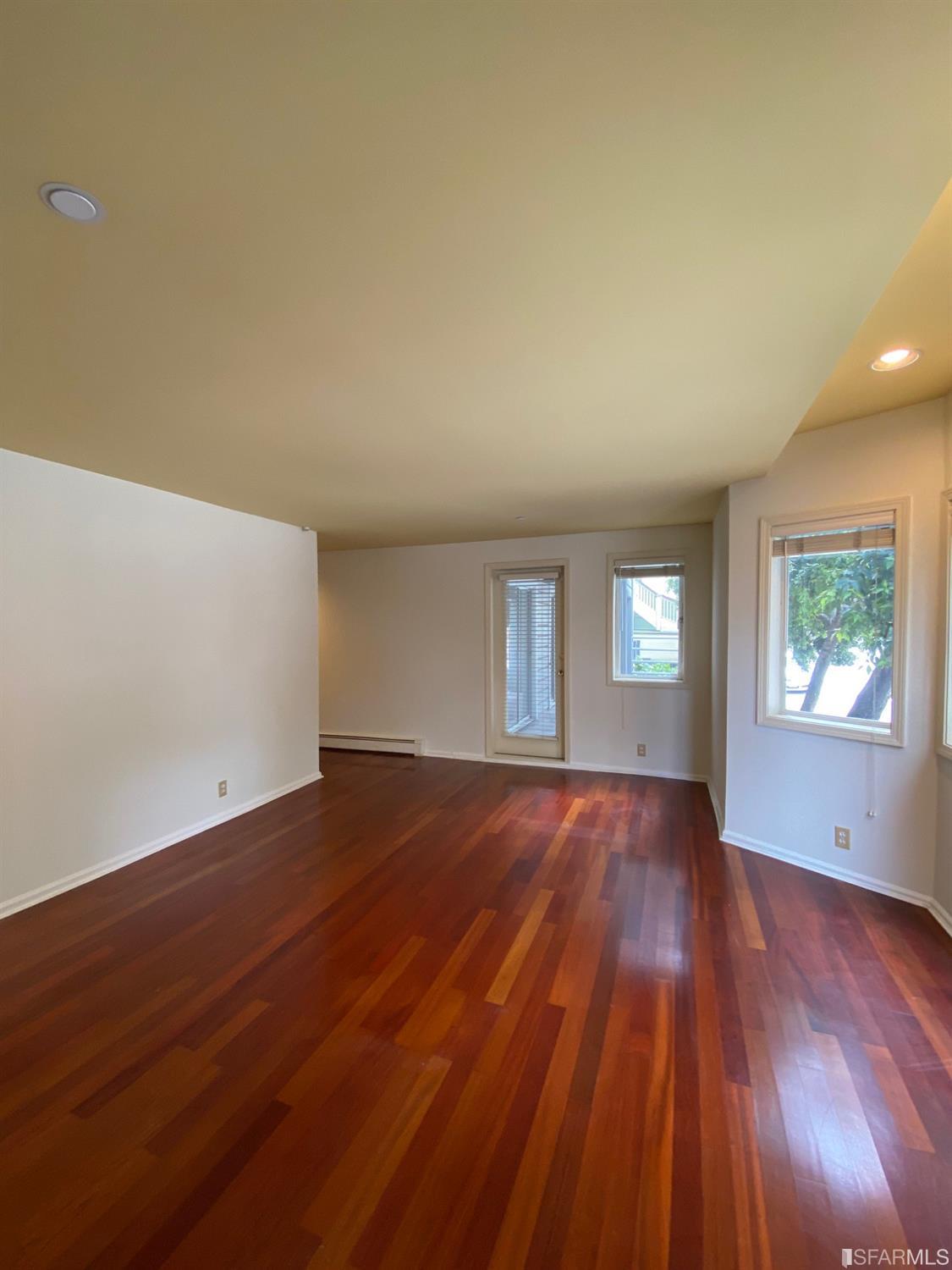 757 North Point Street Unit: 1