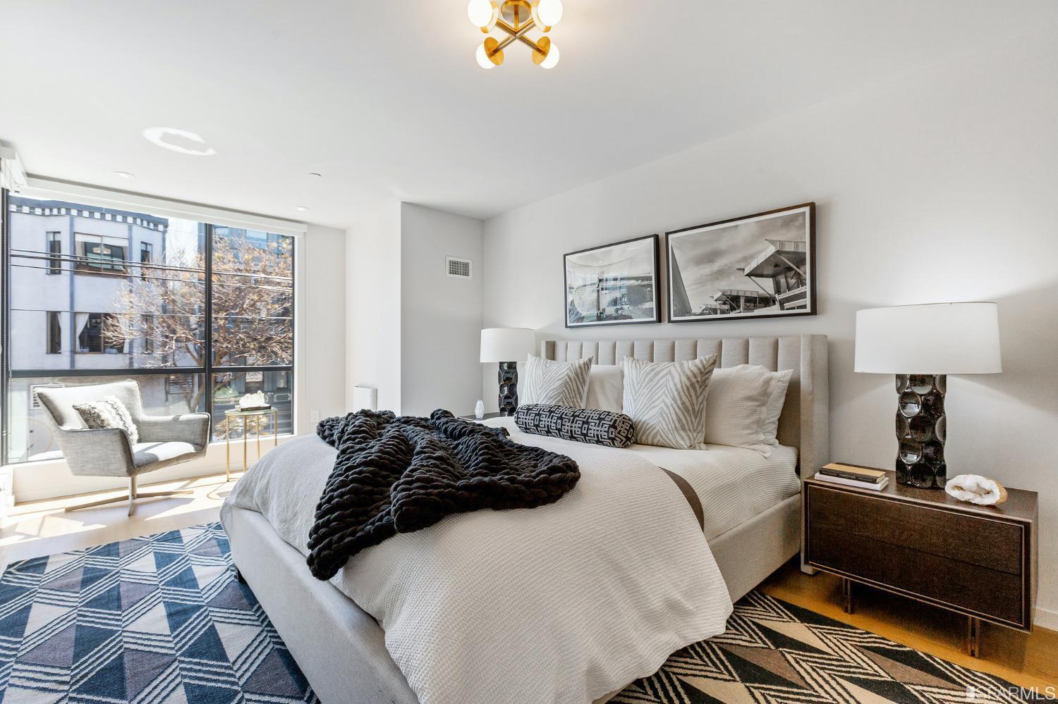 3500 19th Street Unit: 207