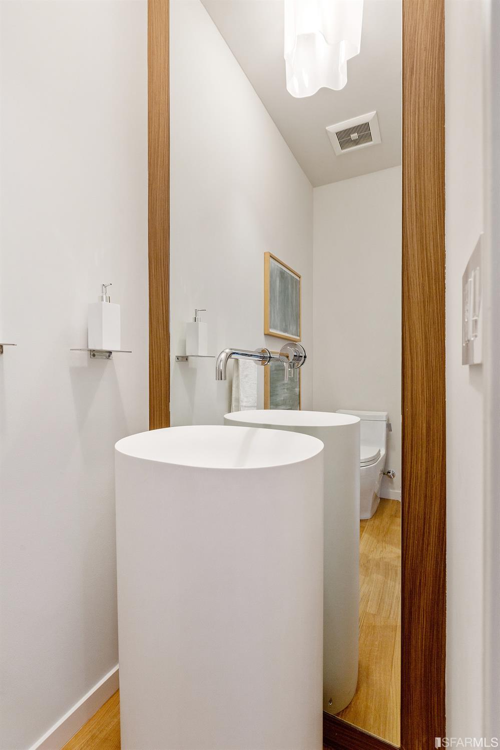 3500 19th Street Unit: 207