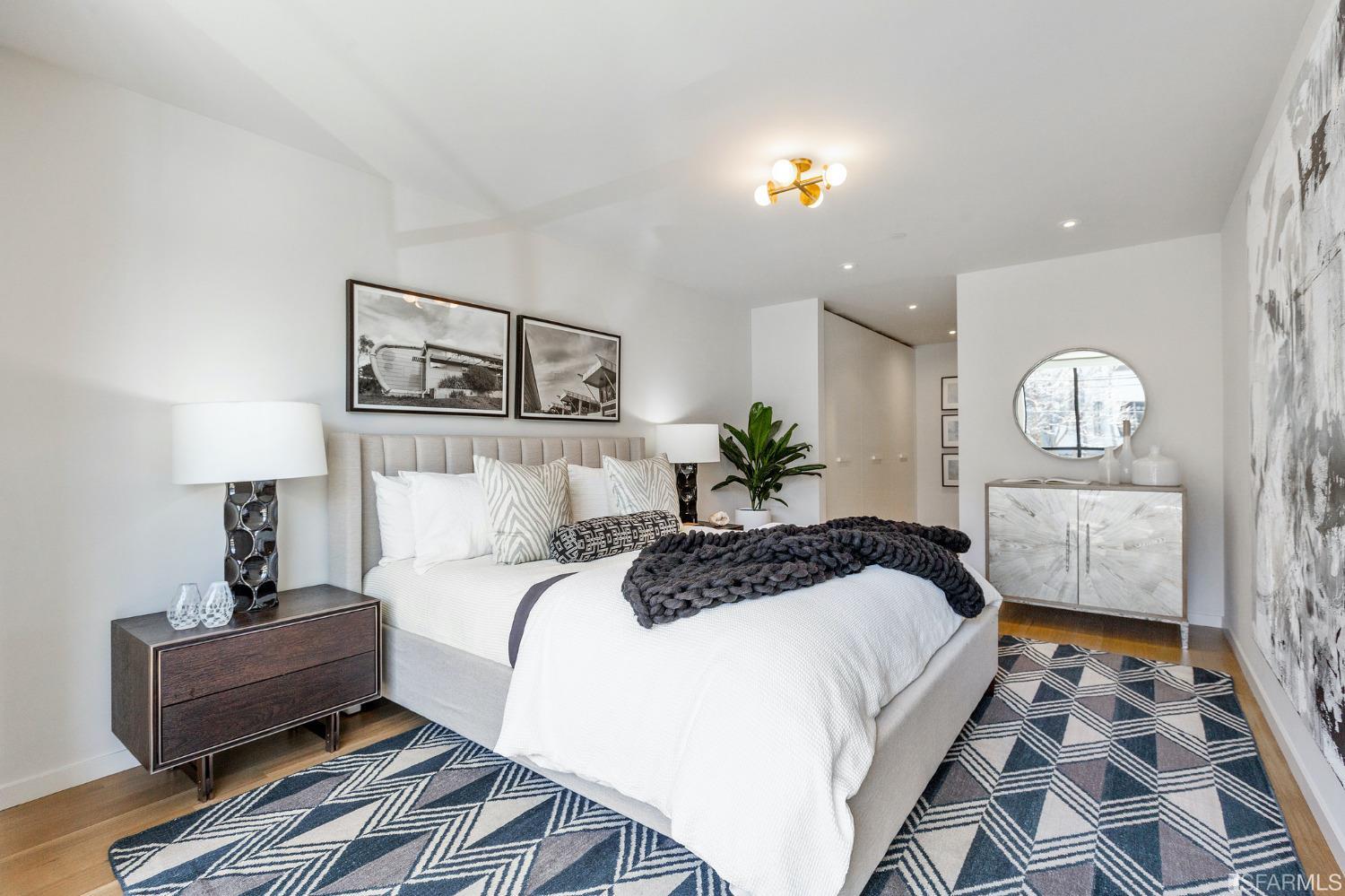 3500 19th Street Unit: 207