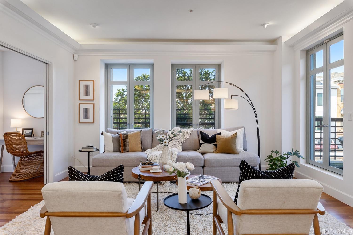 741 Clement Street Unit: 207