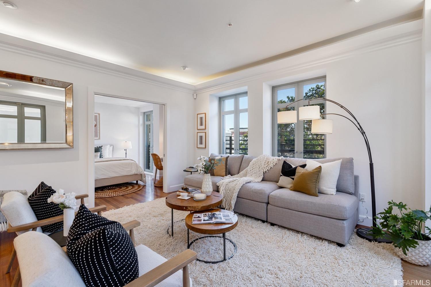 741 Clement Street Unit: 207