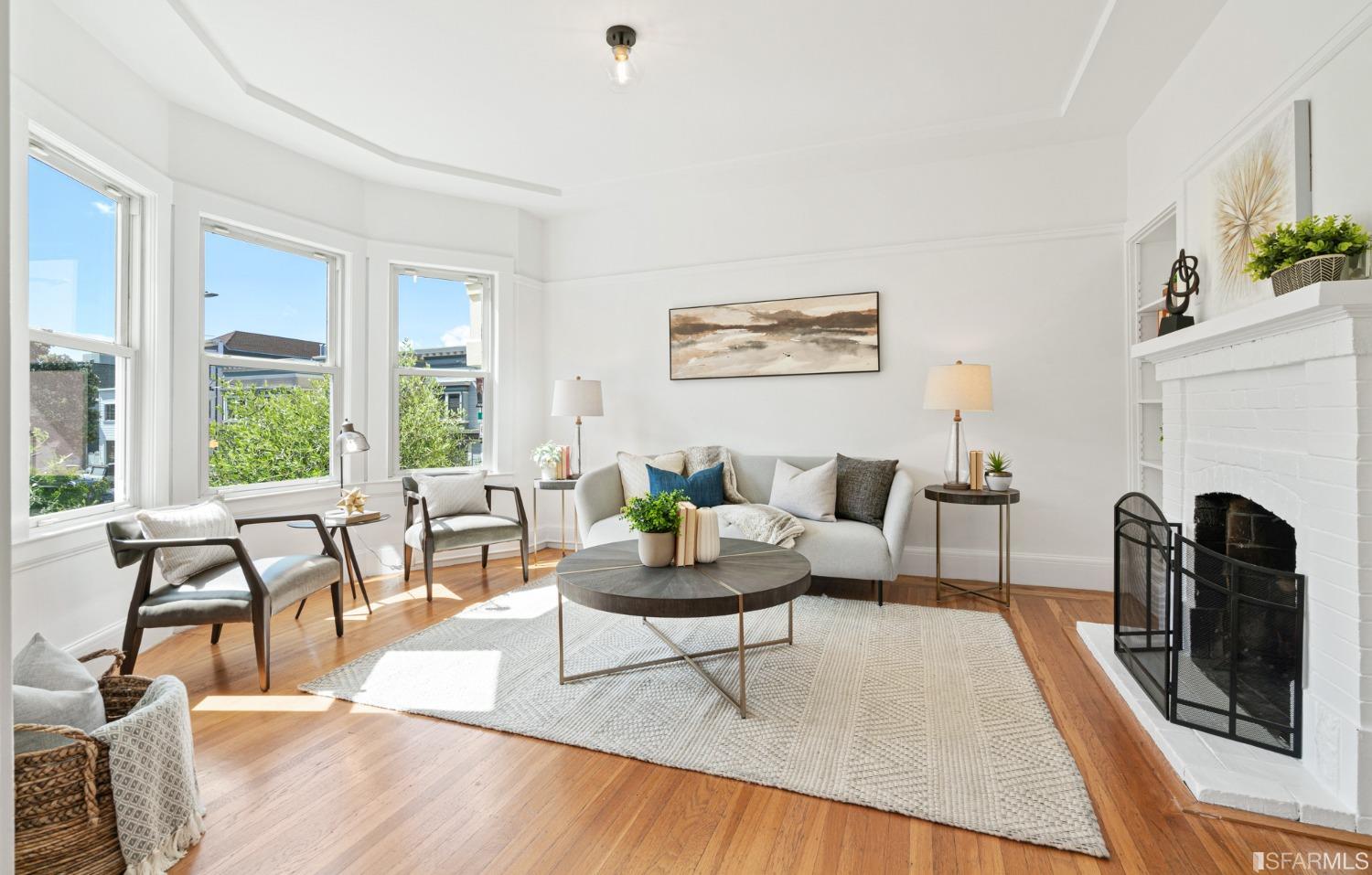 2554 Franklin Street