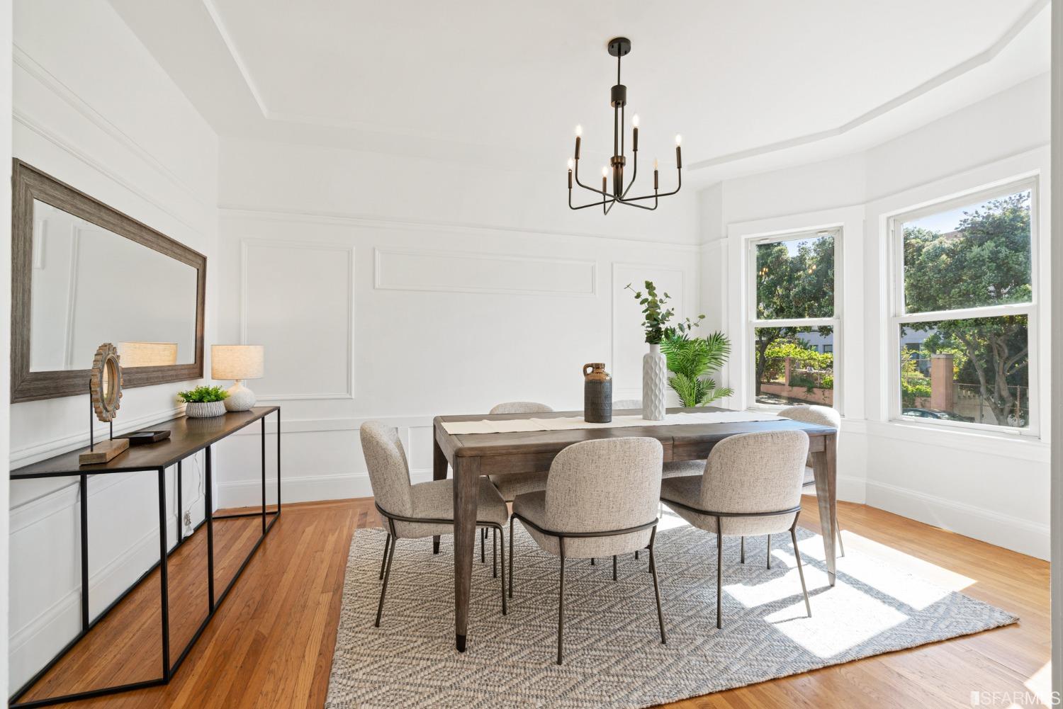 2554 Franklin Street