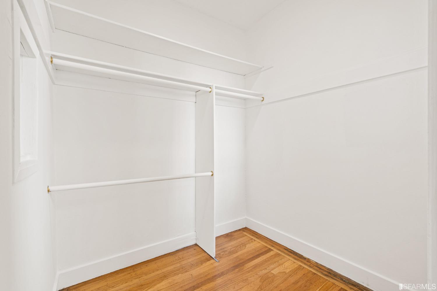 2554 Franklin Street