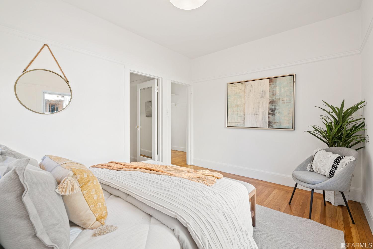 2554 Franklin Street