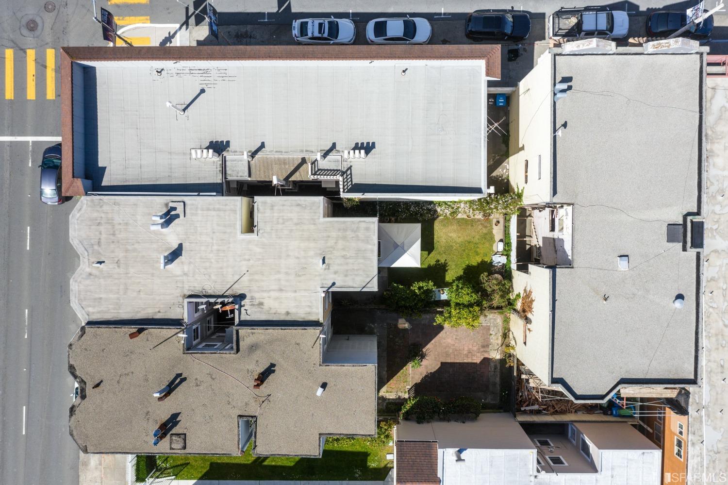 2554 Franklin Street