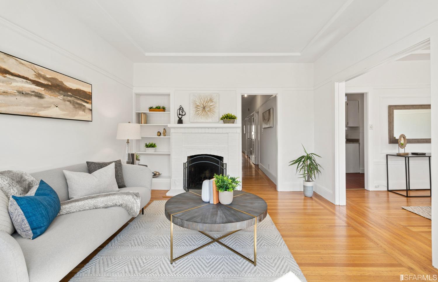 2554 Franklin Street