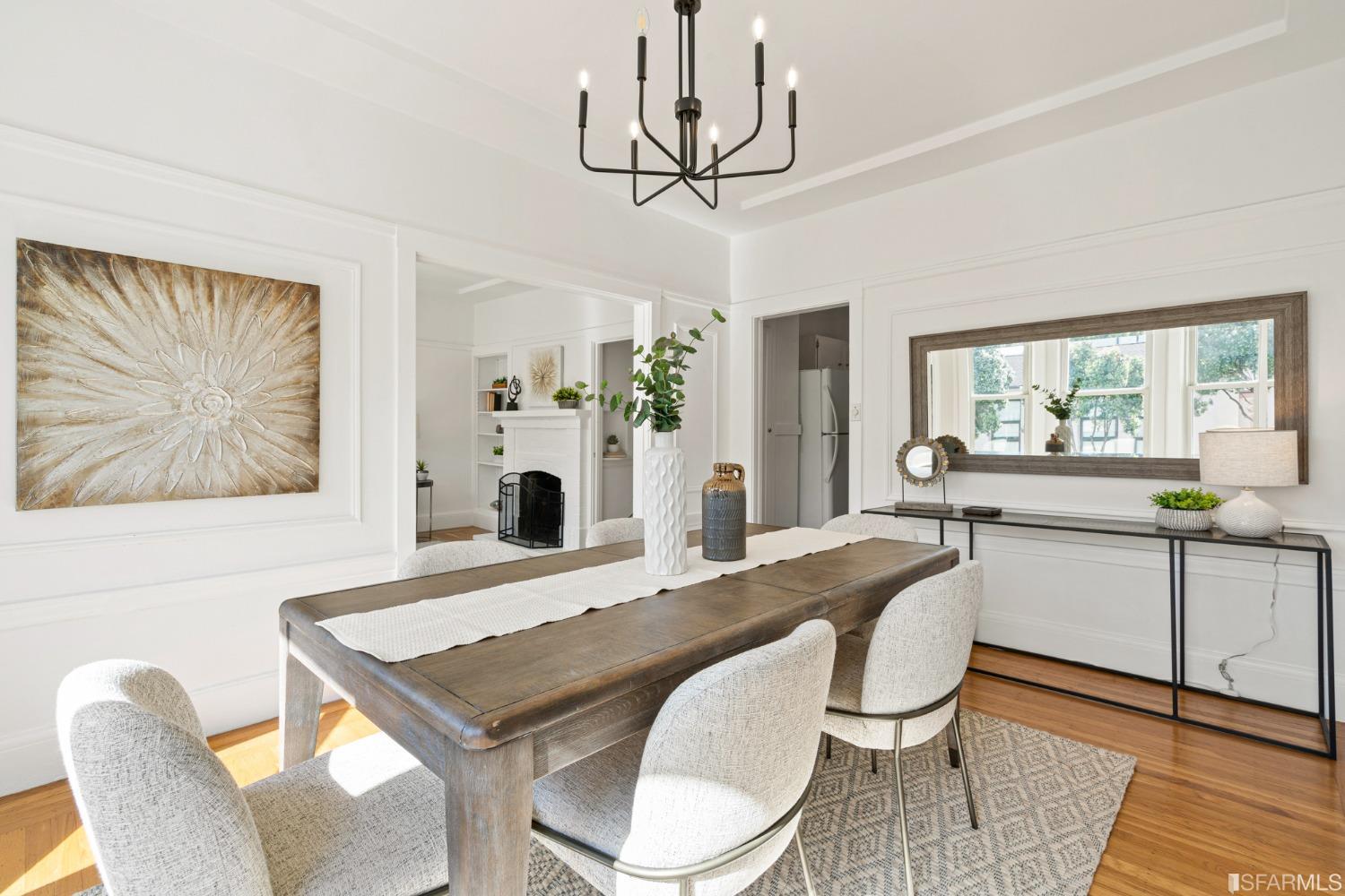 2554 Franklin Street