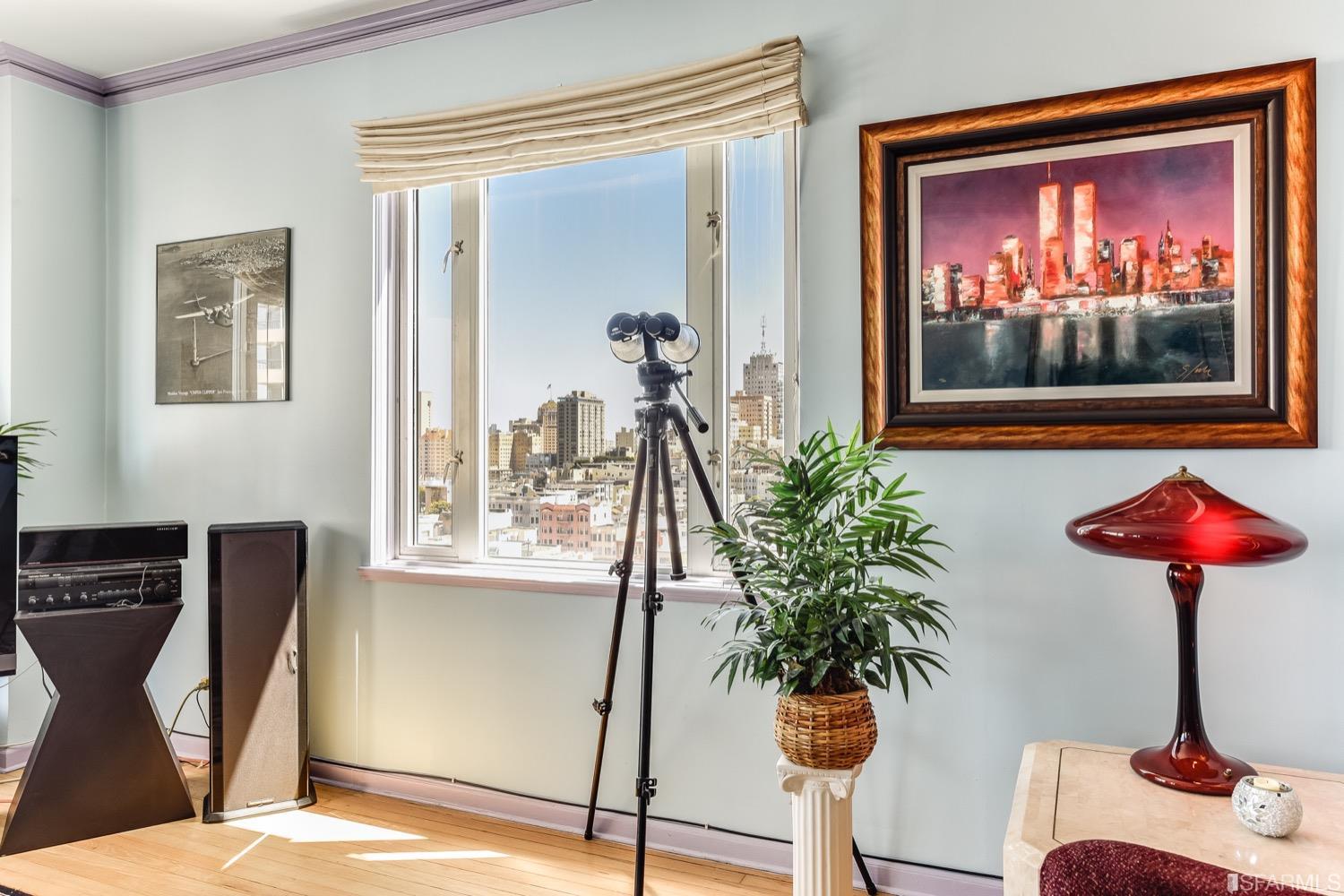 1101 Green Street Unit: 702