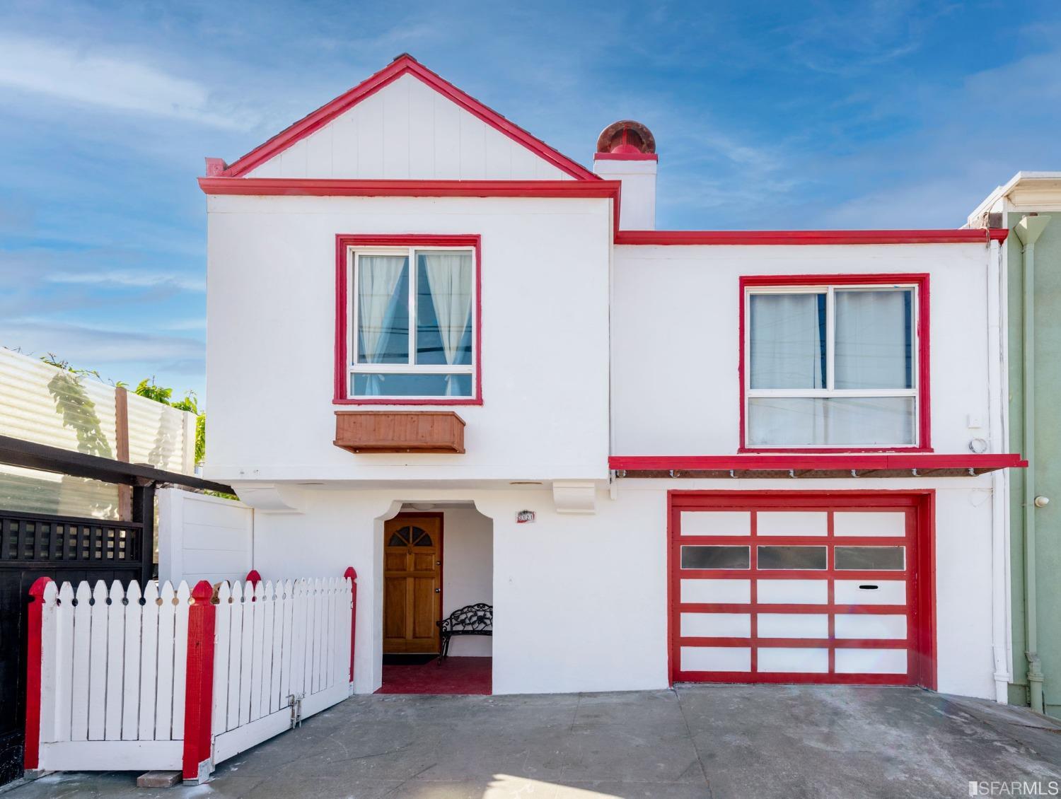 3121 Santiago Street