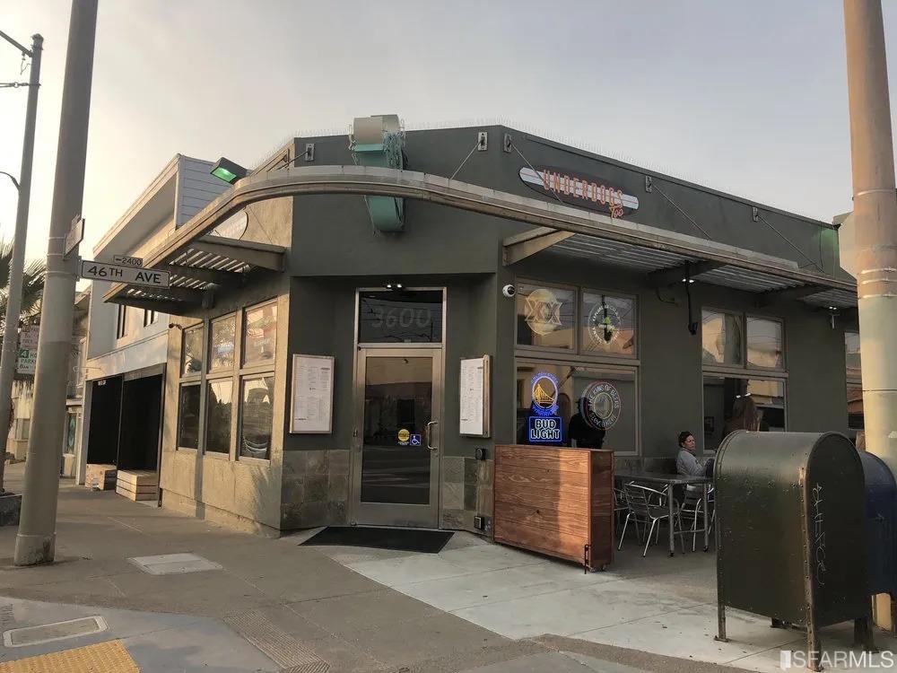 3121 Santiago Street