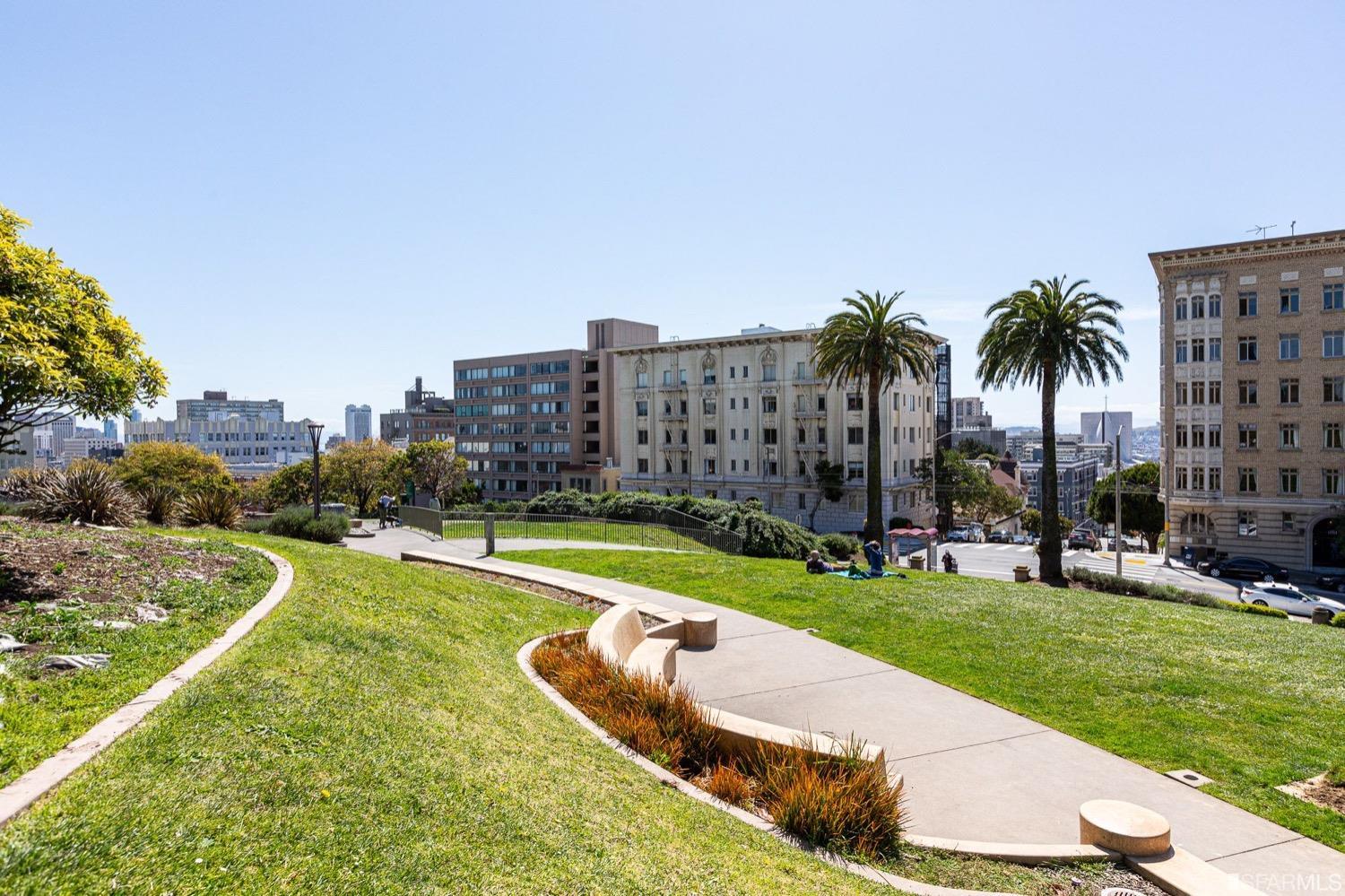 1855 Sacramento Street Unit: 3