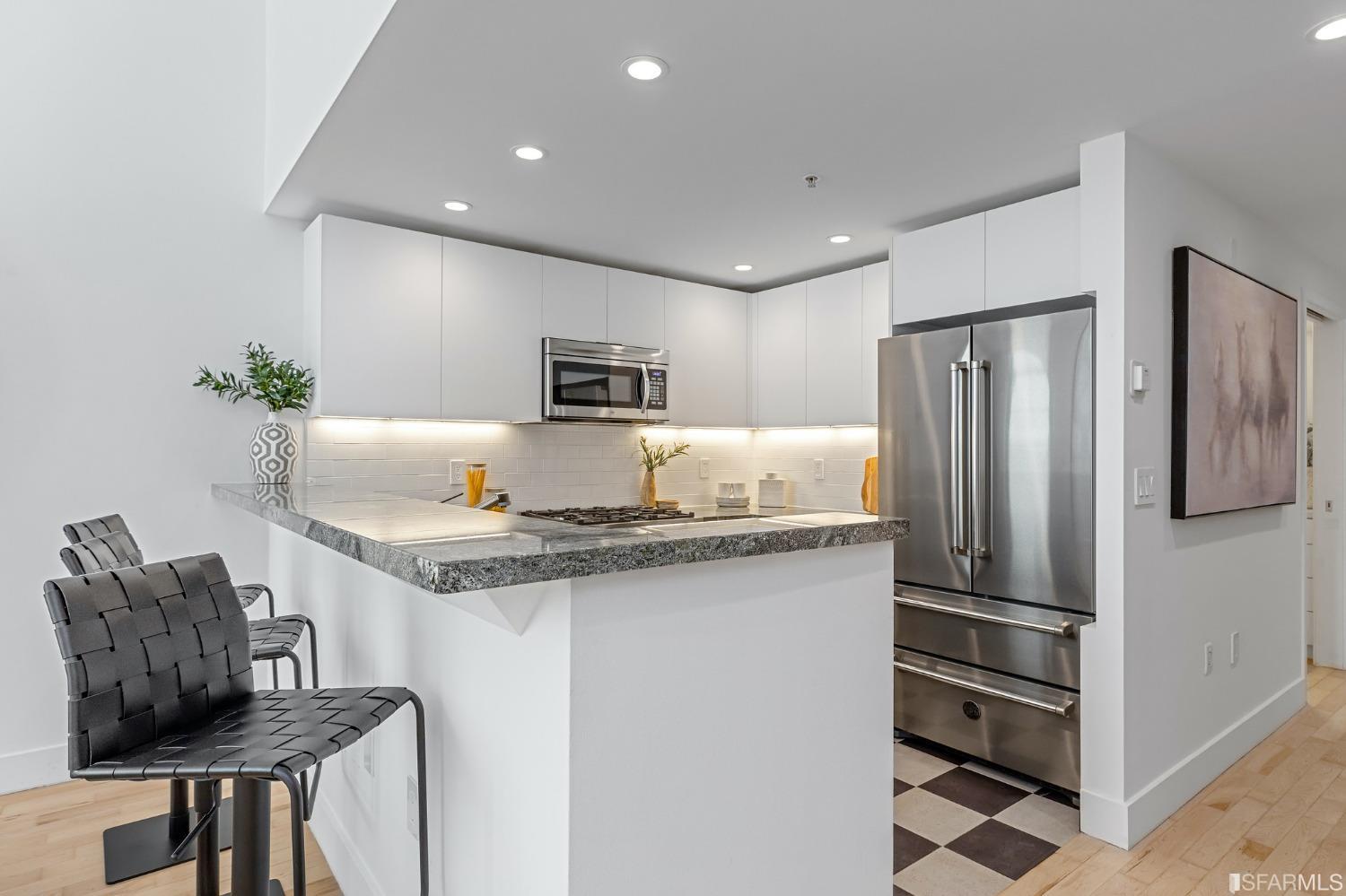 730 Florida Street Unit: 12