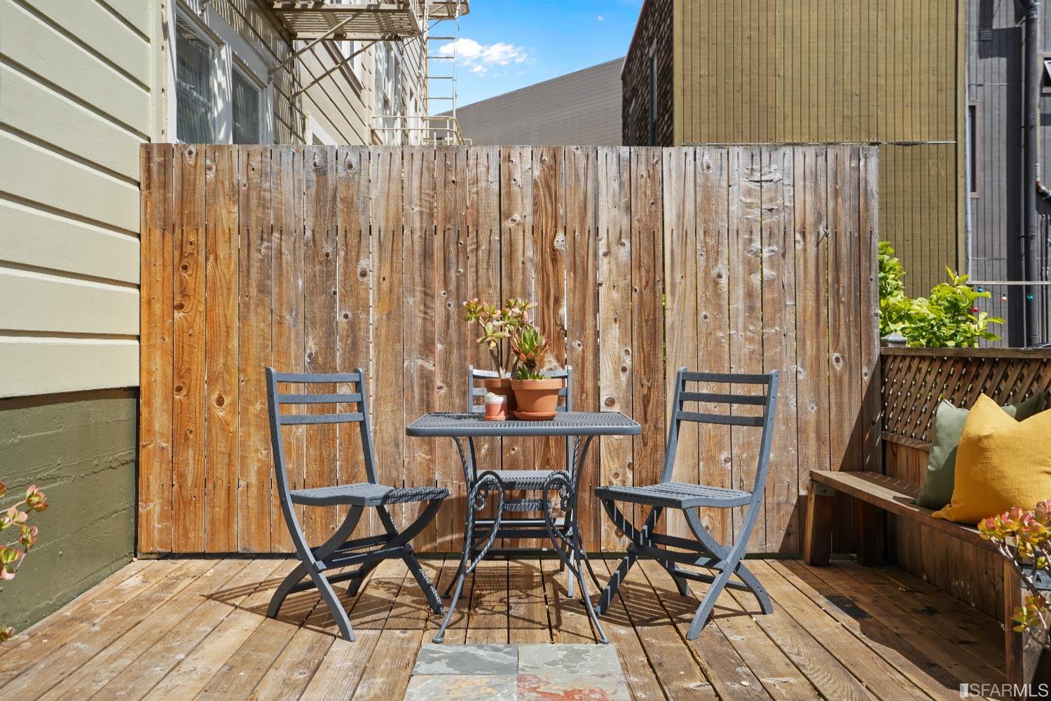 25 Guerrero Street Unit: 202