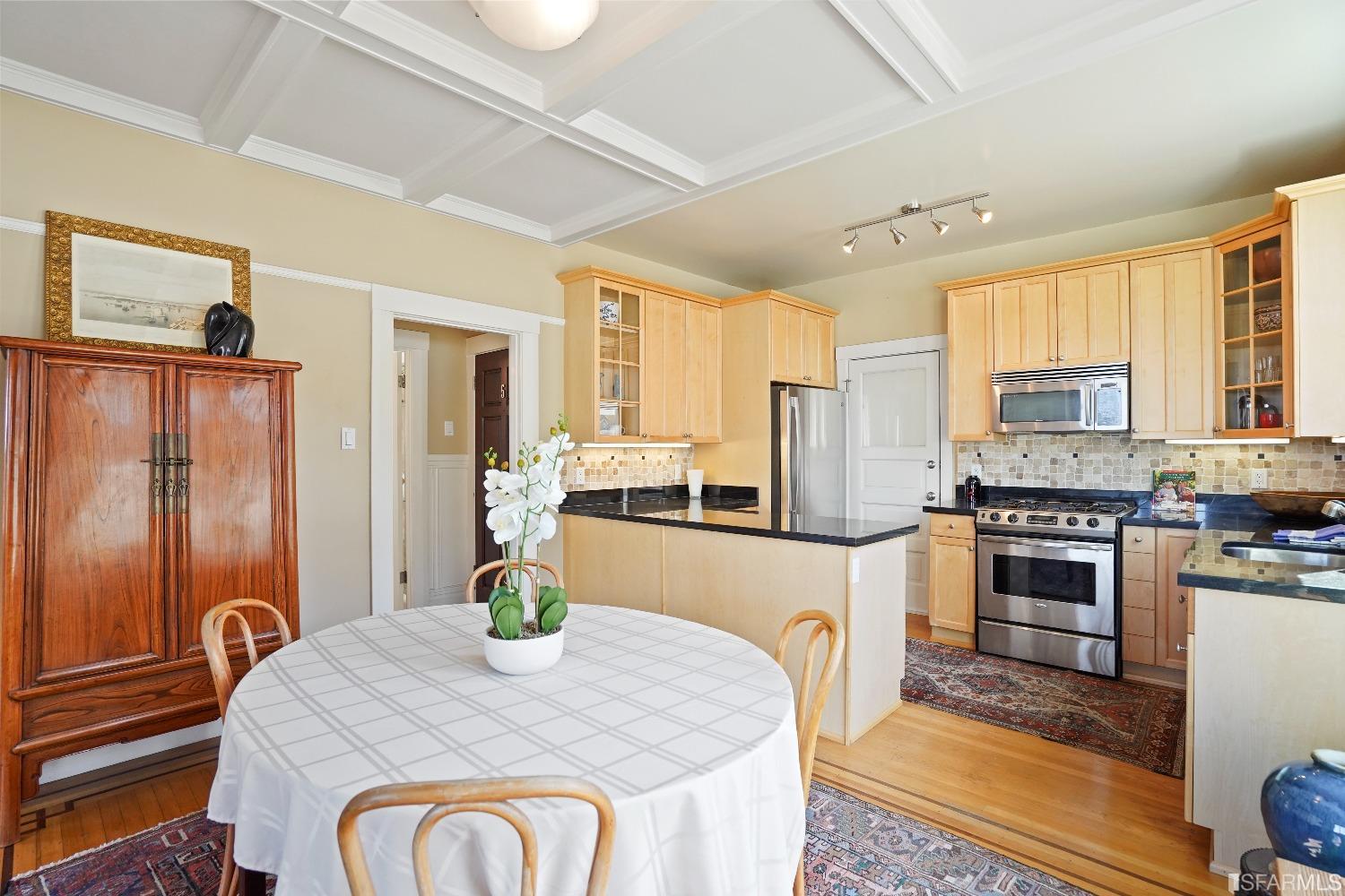 1530 Jones Street Unit: 5