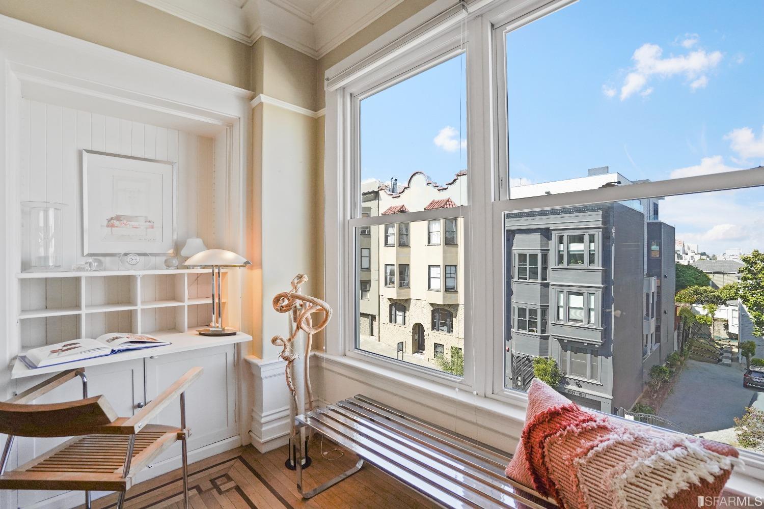 1530 Jones Street Unit: 5