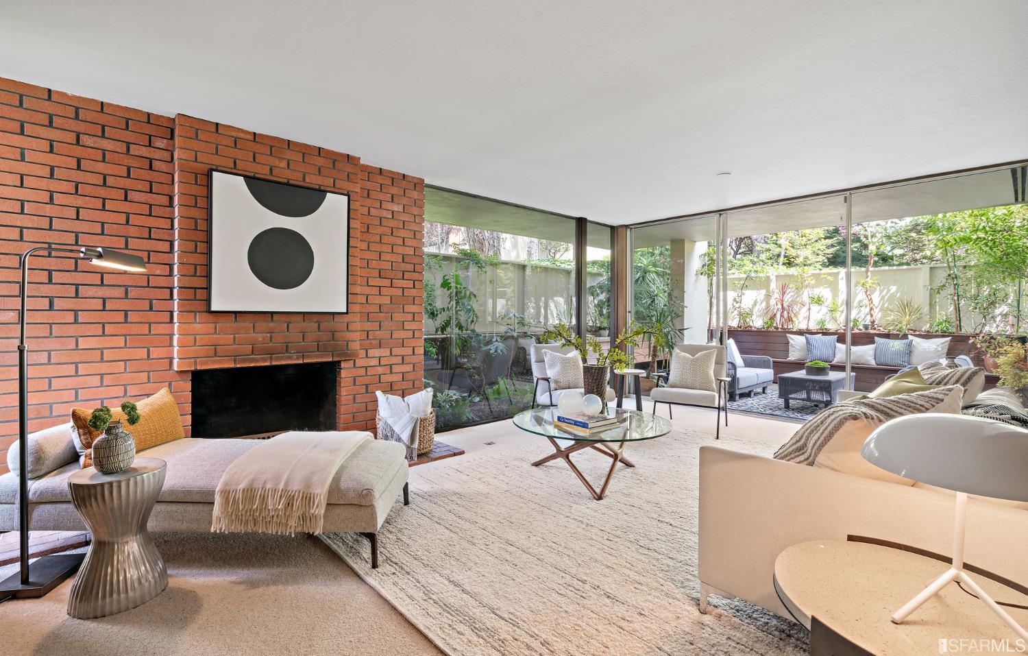 1280 Ellis Street Unit: 3