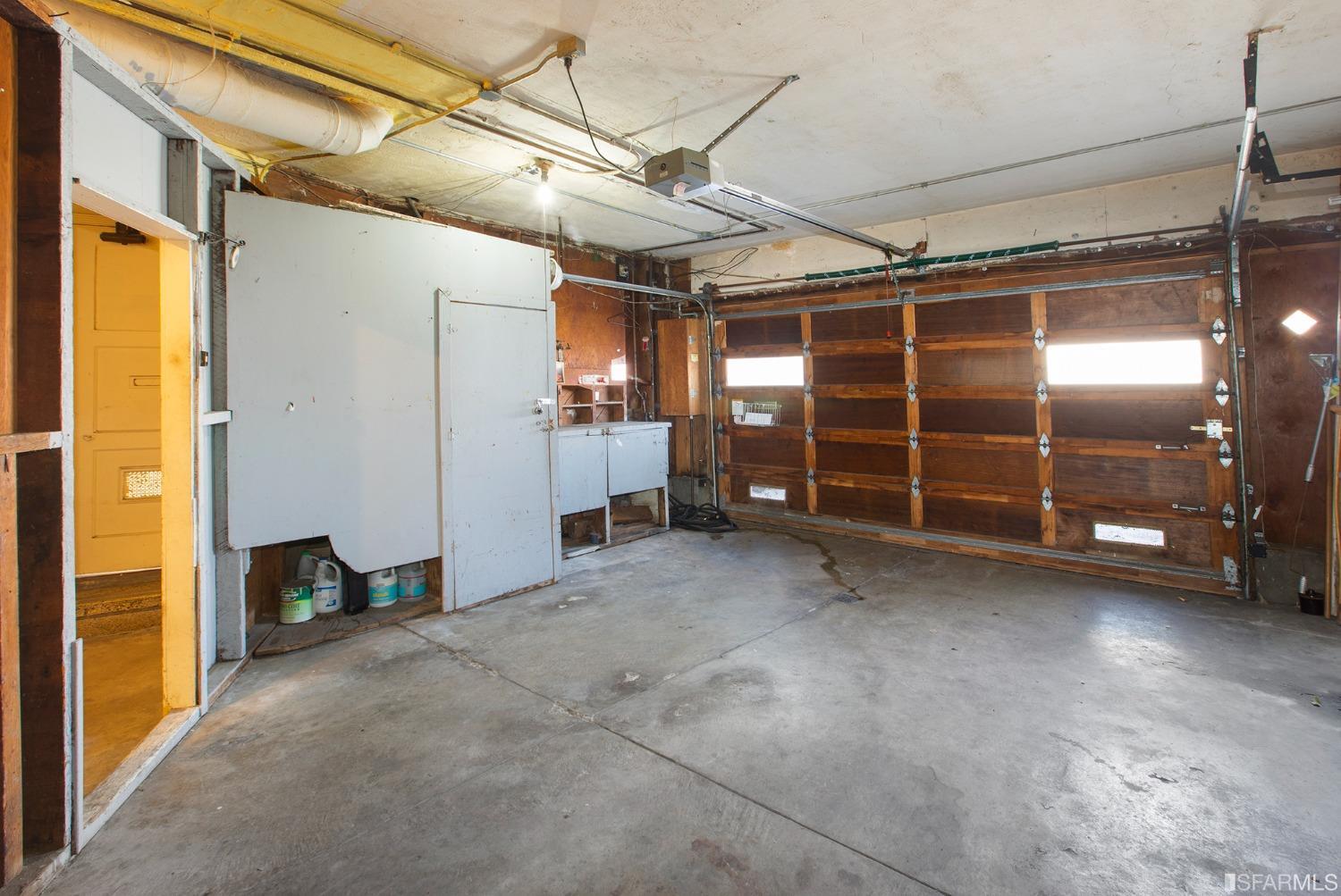 1427 Underwood Avenue