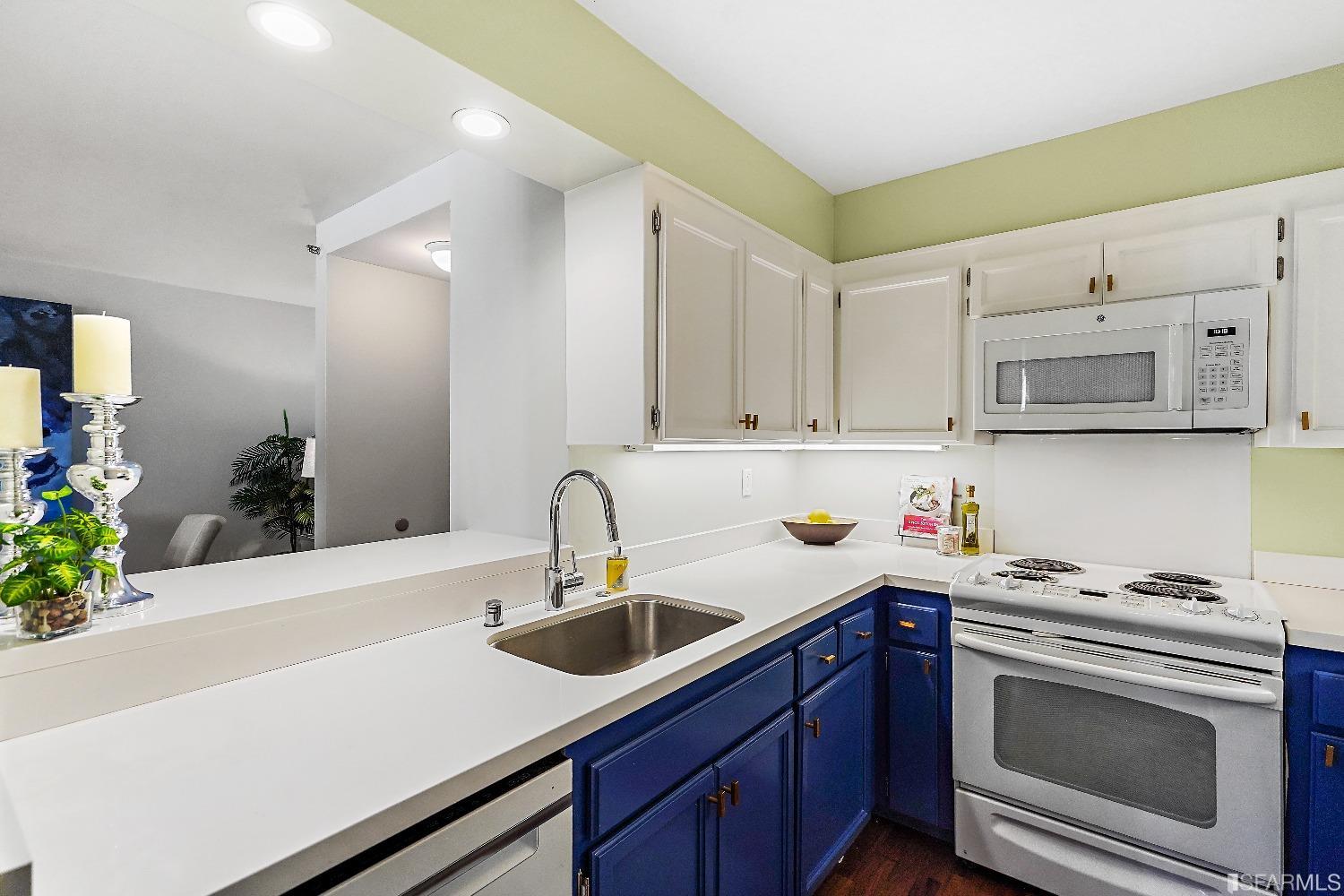 960 Bush Street Unit: 610