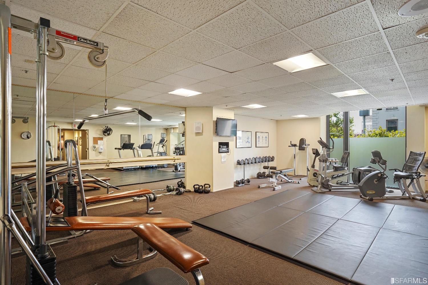 960 Bush Street Unit: 610