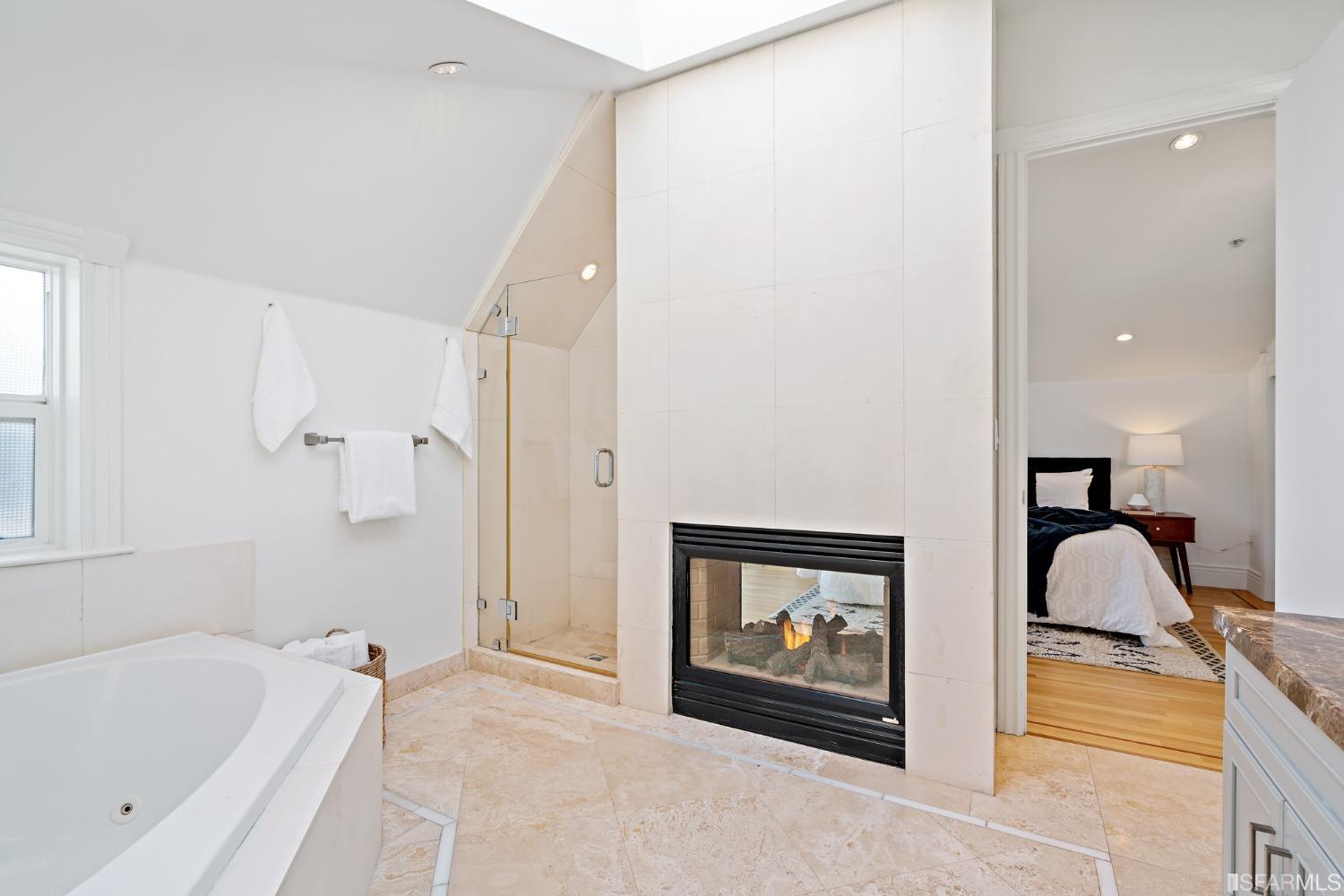 160 Hancock Street Unit: 3