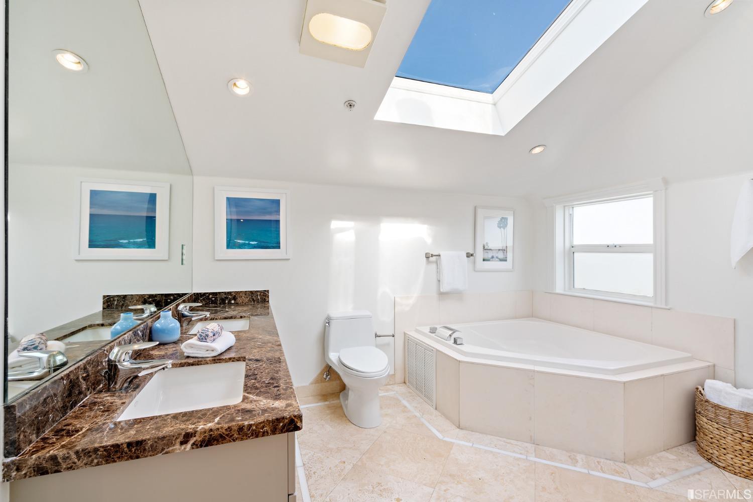 160 Hancock Street Unit: 3
