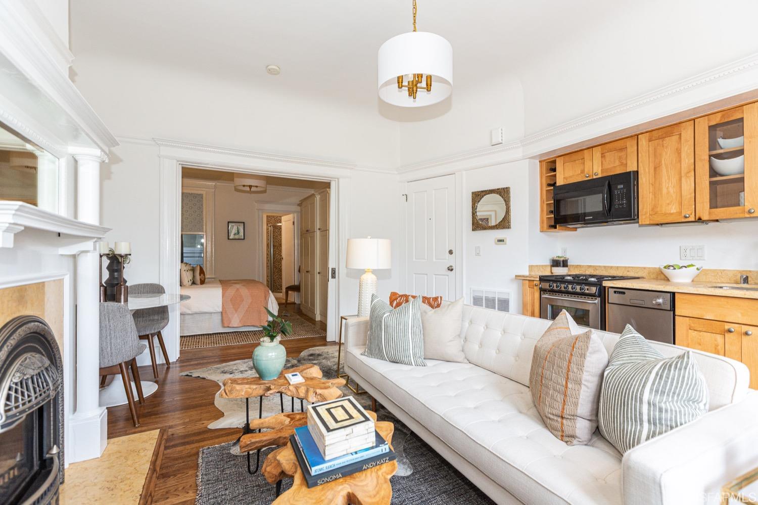 1107 Stanyan Street Unit: A