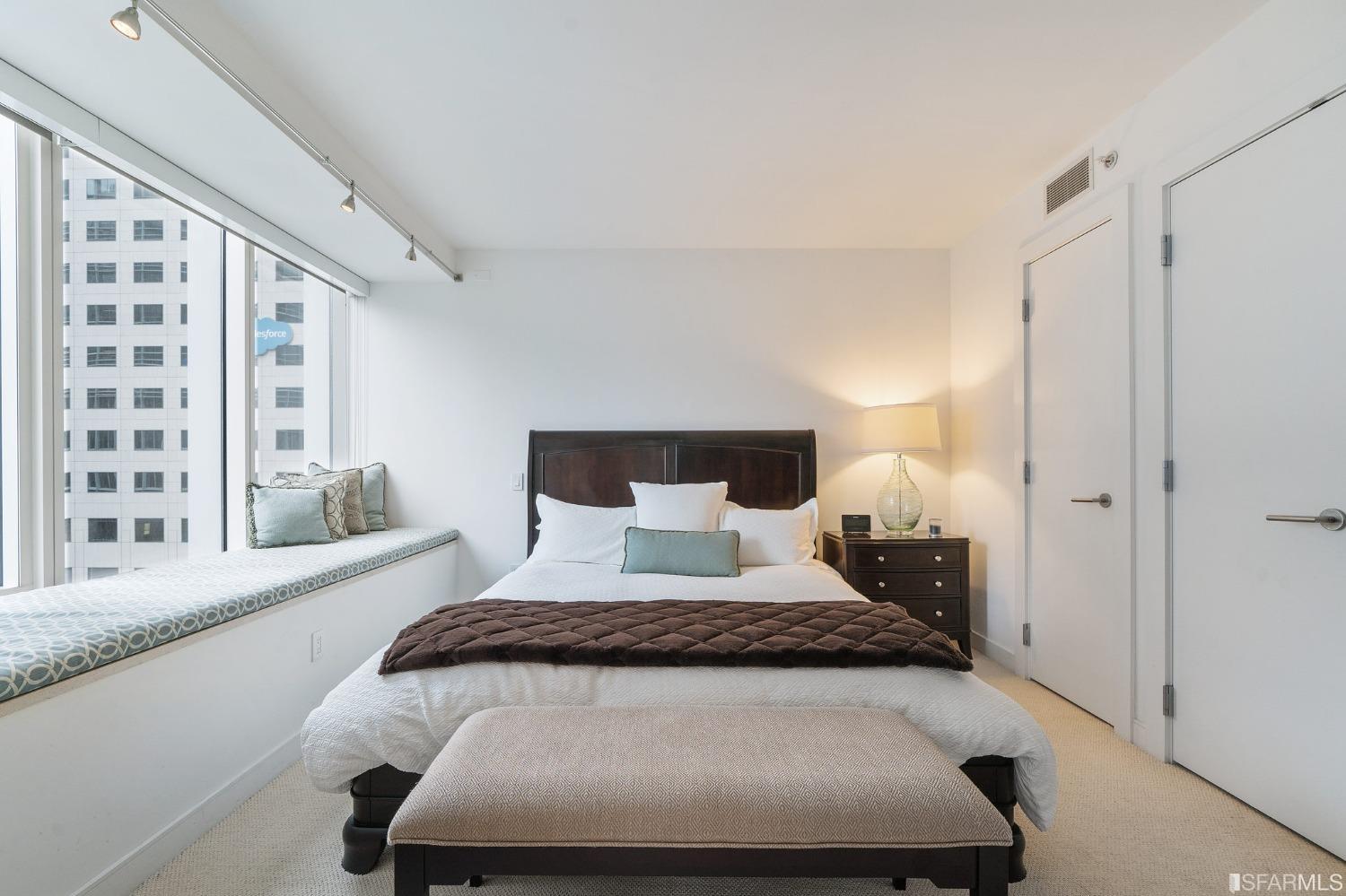 301 Mission Street Unit: 5H