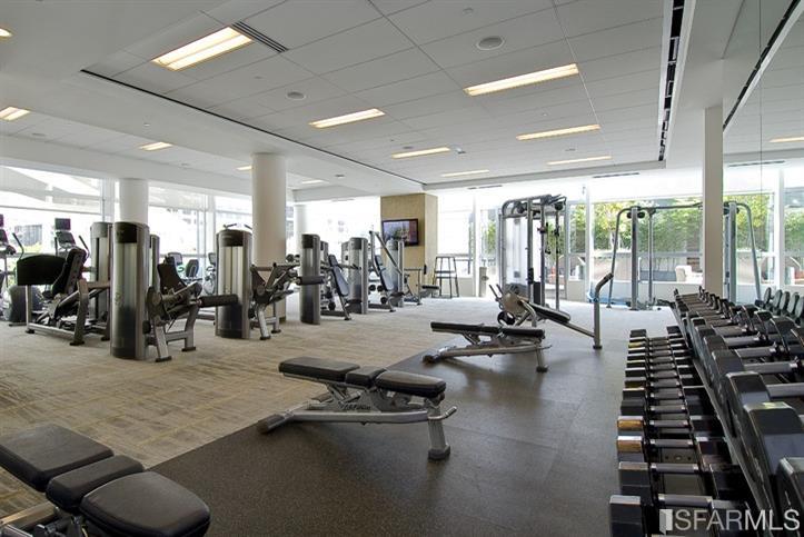 301 Mission Street Unit: 5H