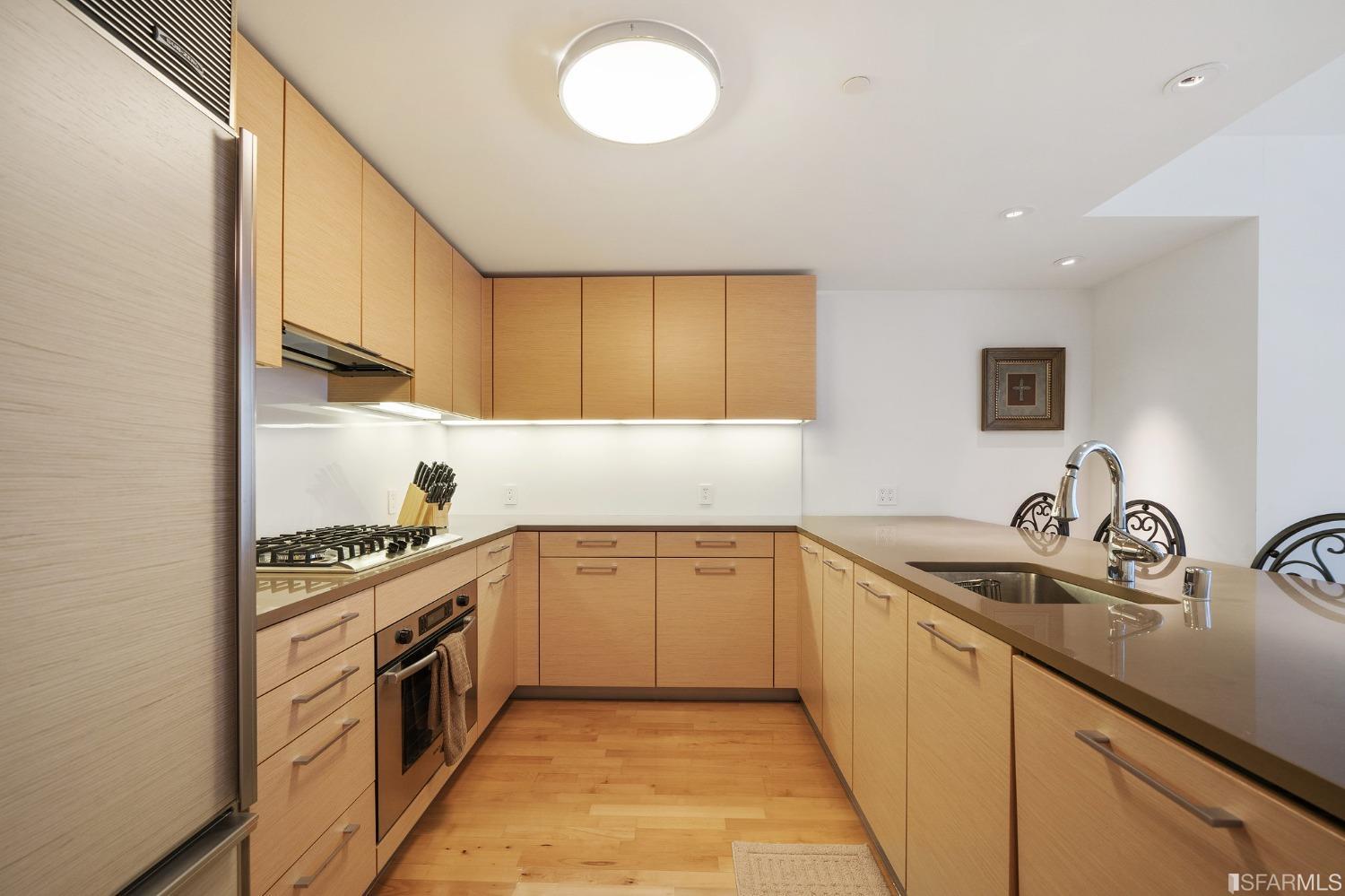 301 Mission Street Unit: 5H