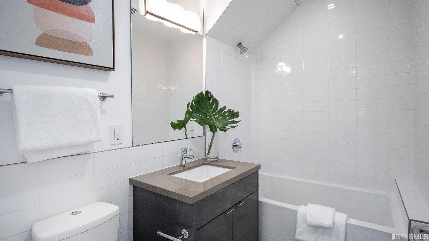 3135 24th Street Unit: 7