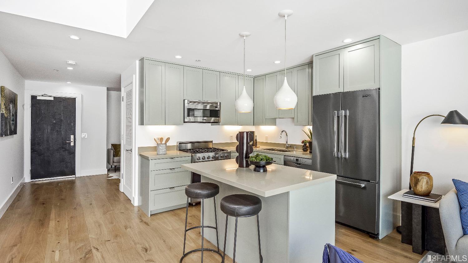 3135 24th Street Unit: 7