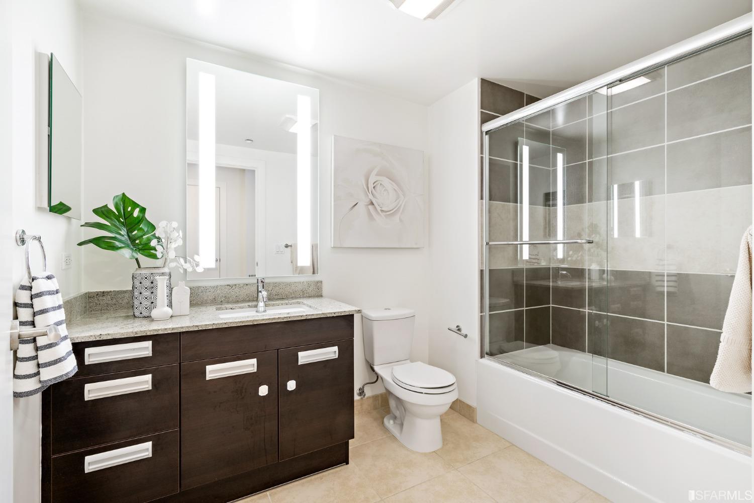 300 Berry Street Unit: 1208