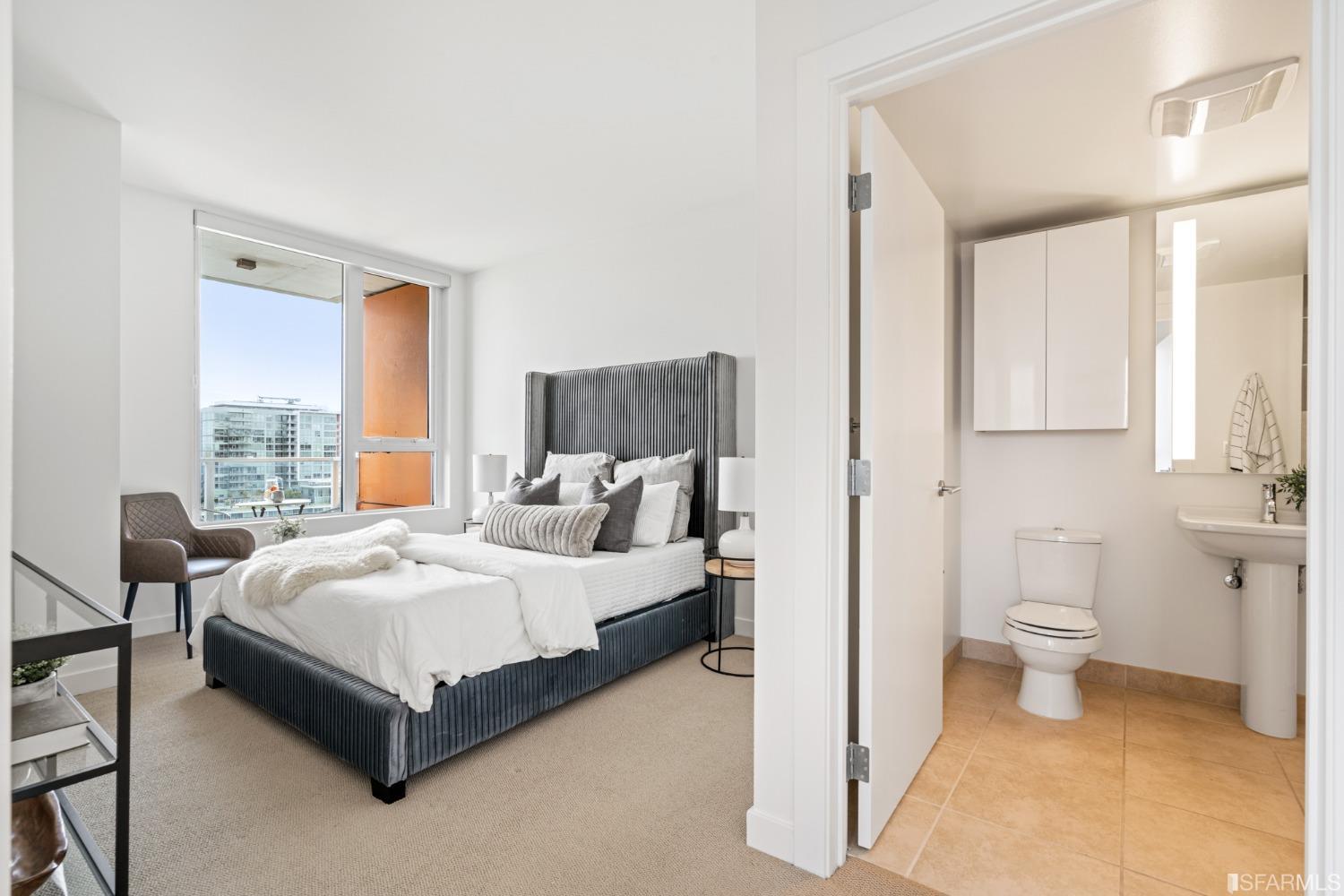 300 Berry Street Unit: 1208